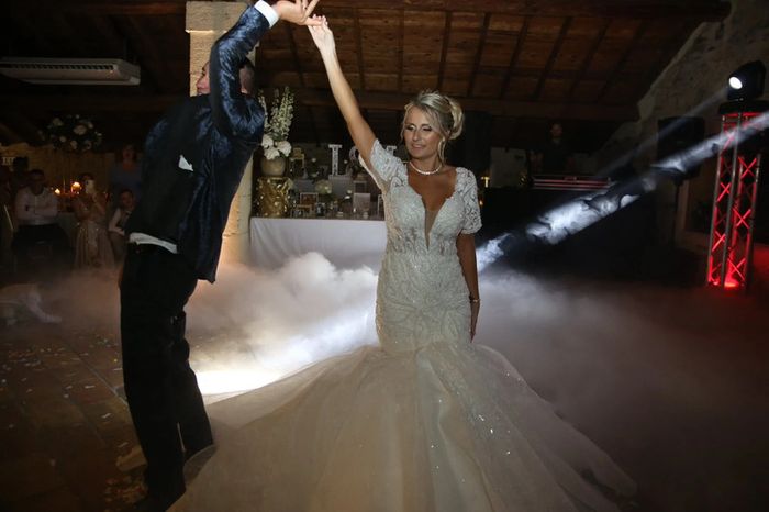 Robe de mariée sirène / princesse évasé en bas - photo numéro 16