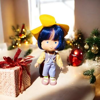 Poupée de collection Amandine Charlotte aux fraises