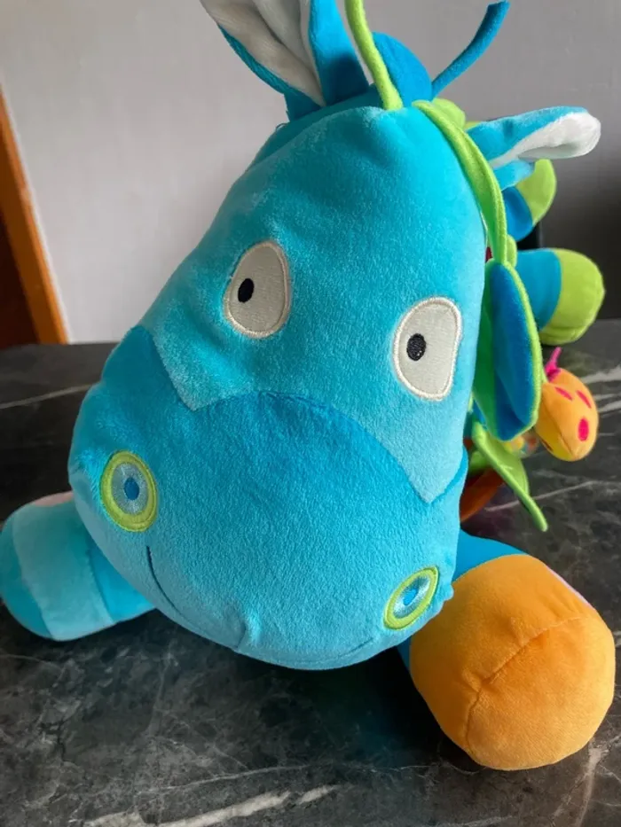 Grosse peluche d’éveil pour bébé avec multi jeux d’éveil dessus - photo numéro 2