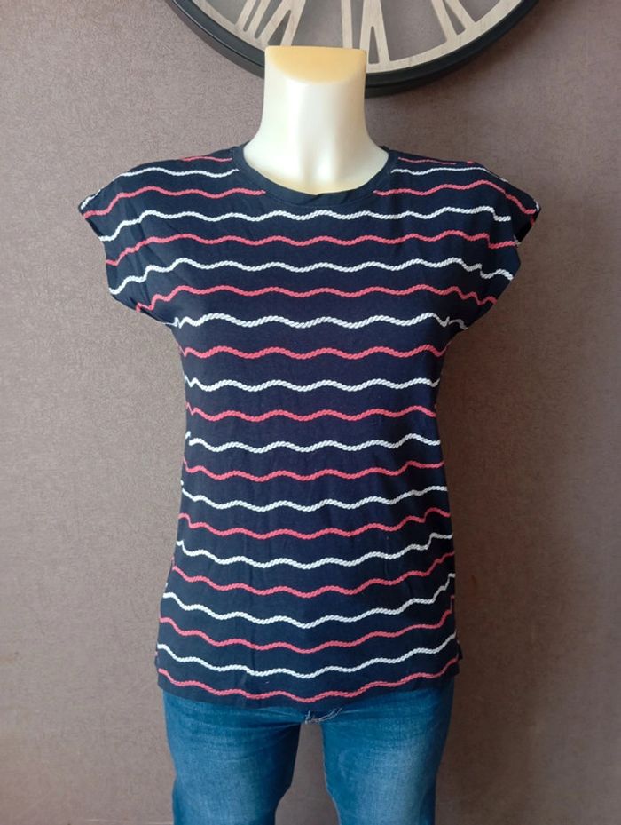 T-shirt taille XS c&a