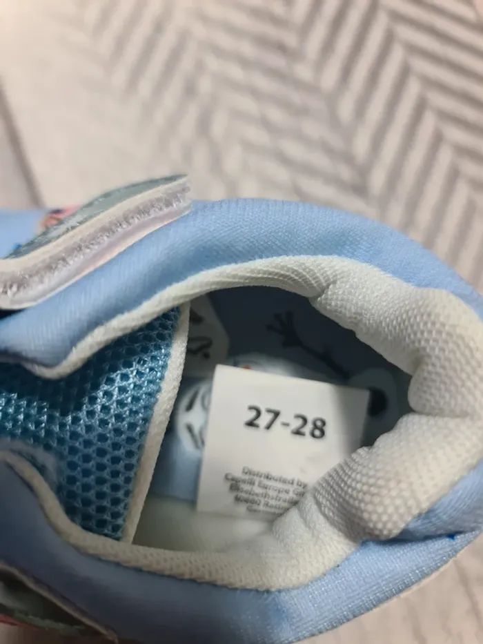 Chaussures Disney enfant - Thème La Reine des Neiges - Taille 27-28 - Bleu clair et confortables - photo numéro 3