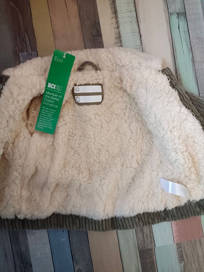 Manteau fourrure- 6 mois - photo numéro 2