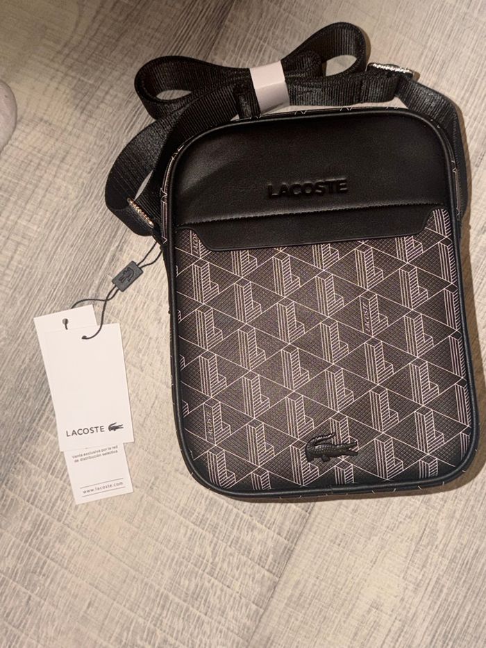 Sac Lacoste - photo numéro 2