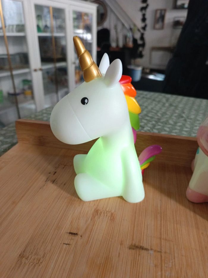 Veilleuse + tirelire licorne 🦄 - photo numéro 2