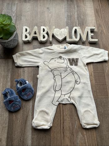 - Pyjama  Disney  - 1 mois - Très bon état