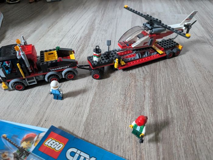 Lego transporteur d'hélicoptère 60183 - photo numéro 3