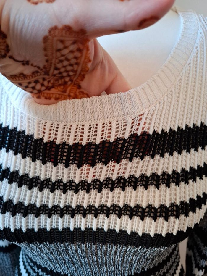 Pull rayé ajouré en crochet Miss Liberto taille S 36 - photo numéro 4