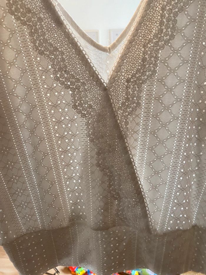 Haut blanc - photo numéro 4