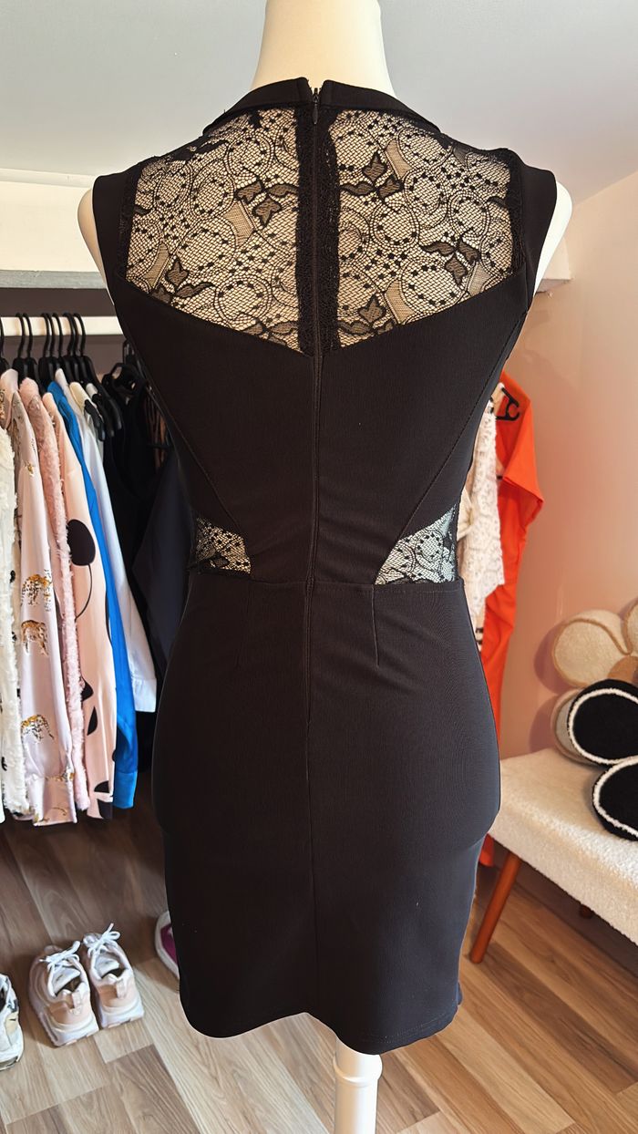 Robe dentelle noire LuiRi T34 - photo numéro 2