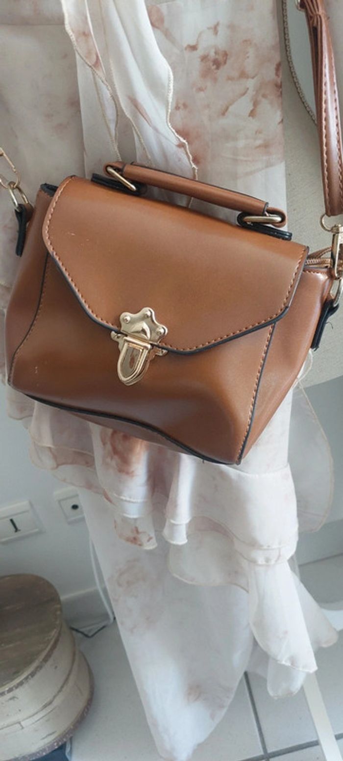 Superbe petit sac marron retro Shein - photo numéro 2