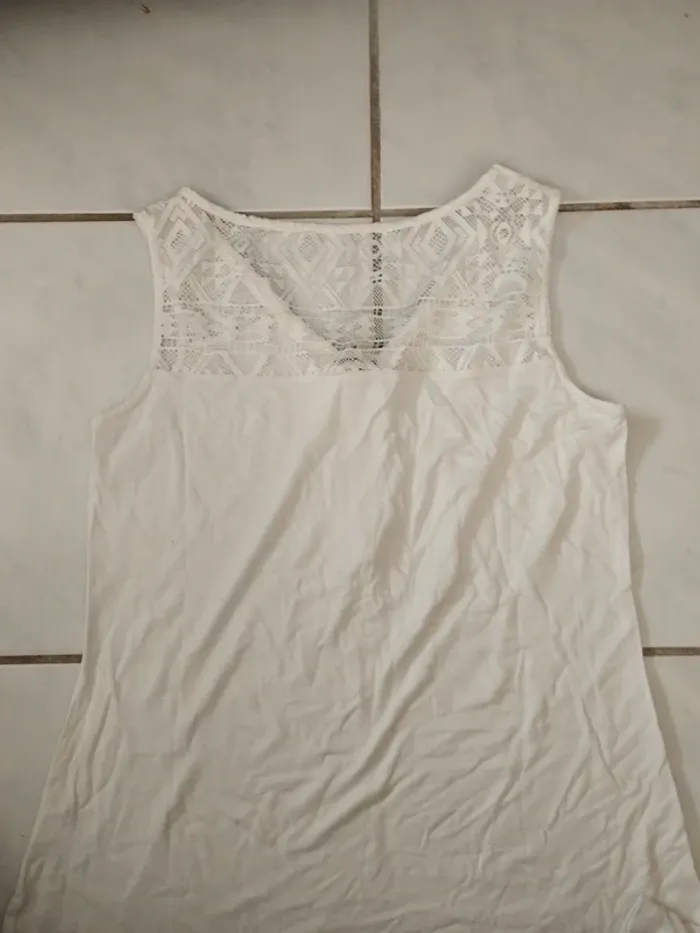 Top blanc - photo numéro 2