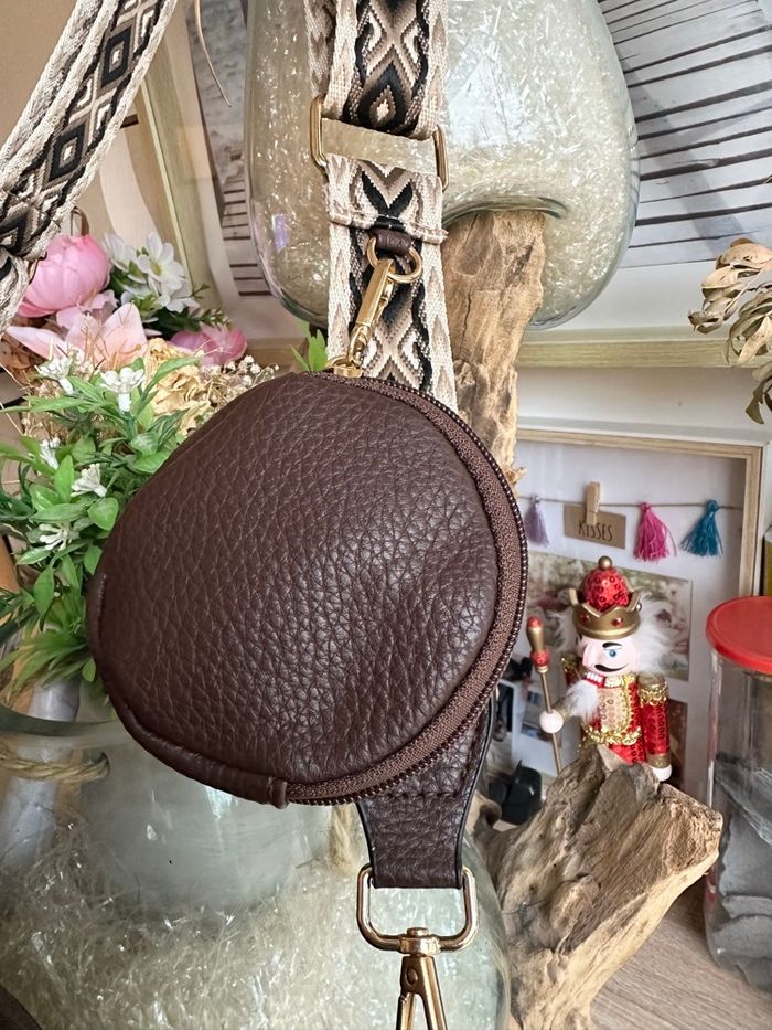 Sac banane chocolat avec porte-monnaie - photo numéro 2