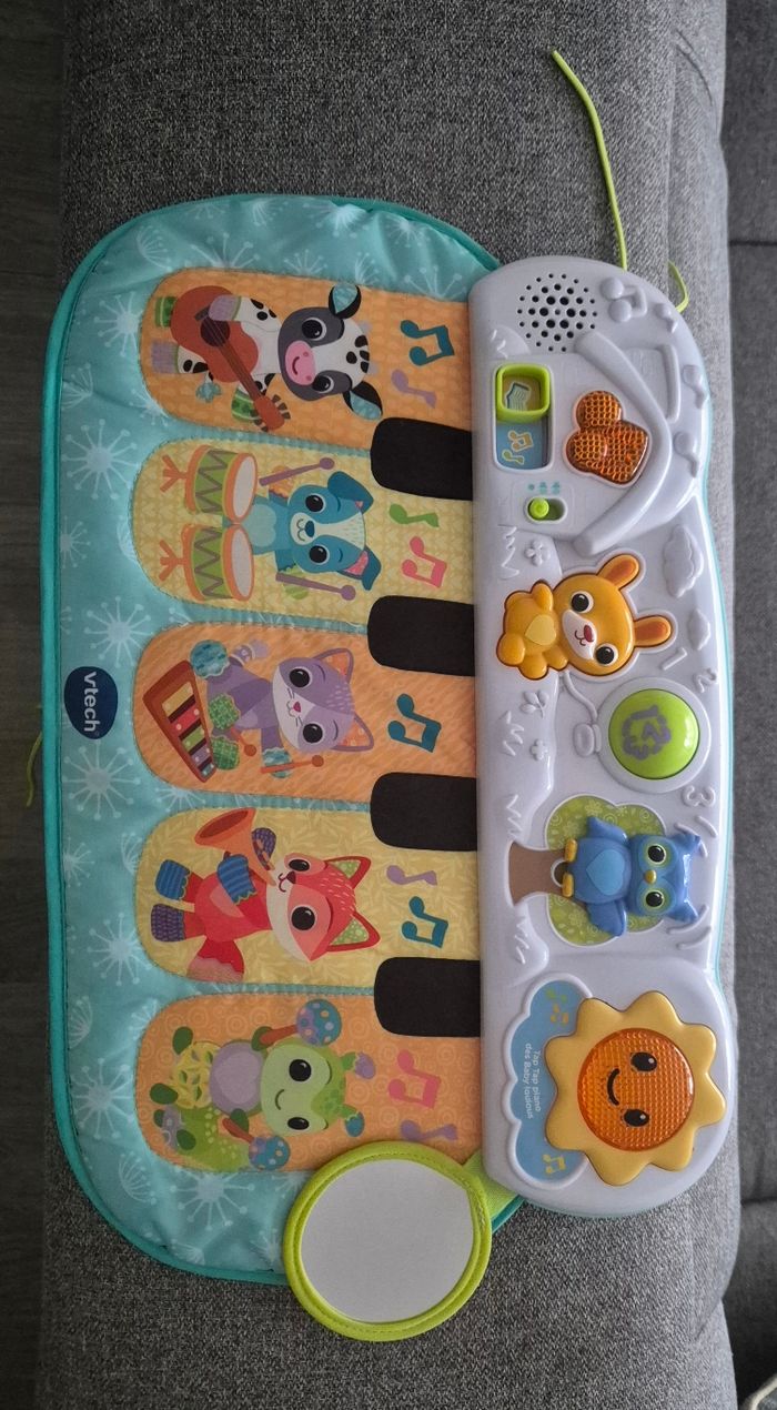 Piano et tapis d’éveil