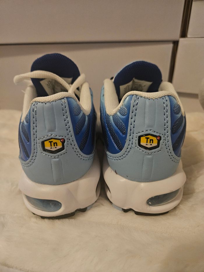 TN enfants taille 30 neuves - photo numéro 2