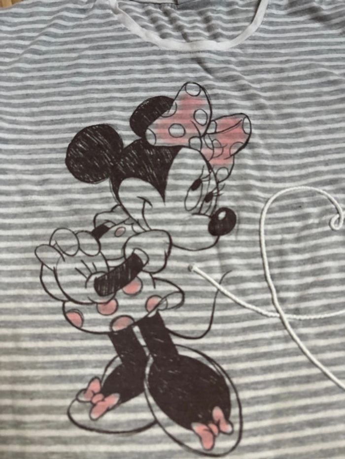 T shirt Minnie mousse 5/6 ans - photo numéro 2