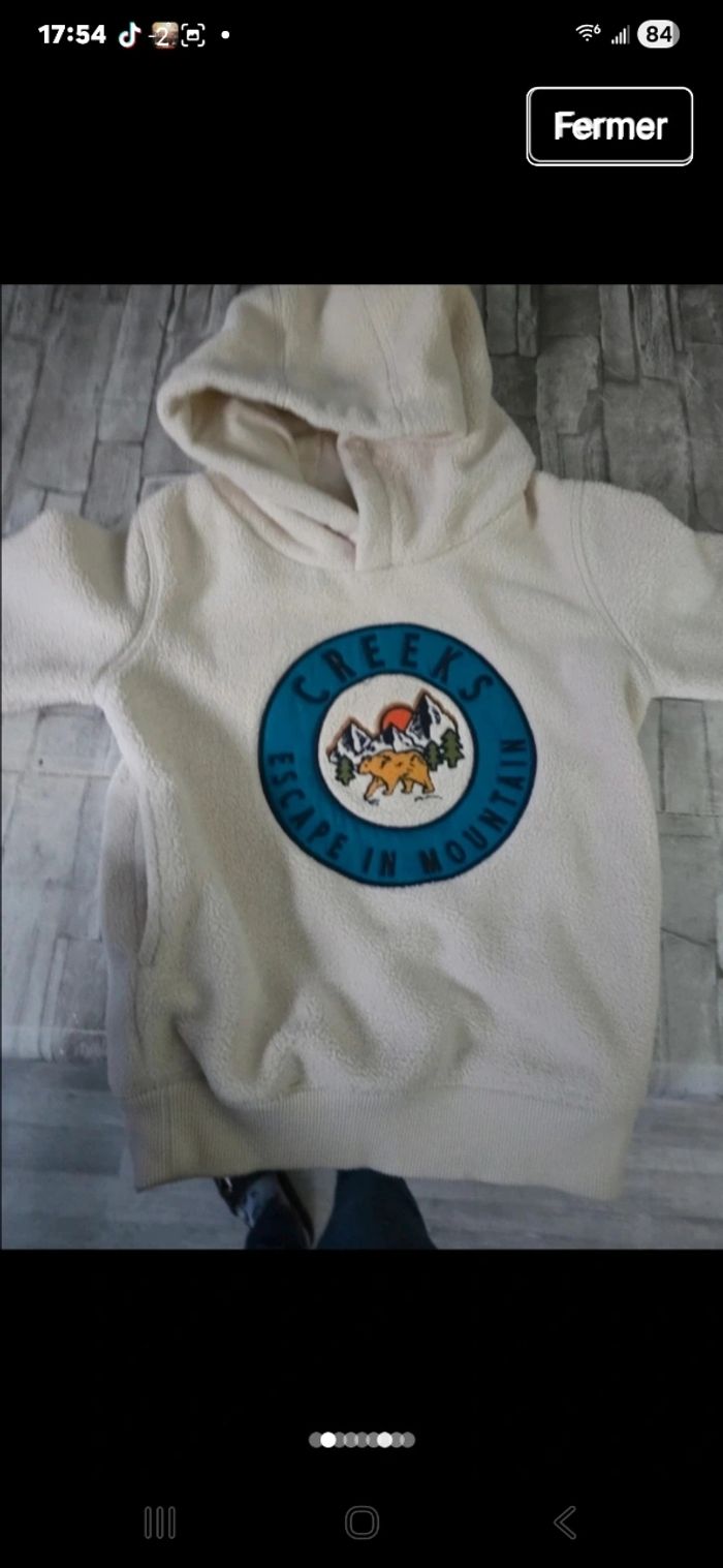 Gros pull polaire casi neuf 5 ans - photo numéro 4