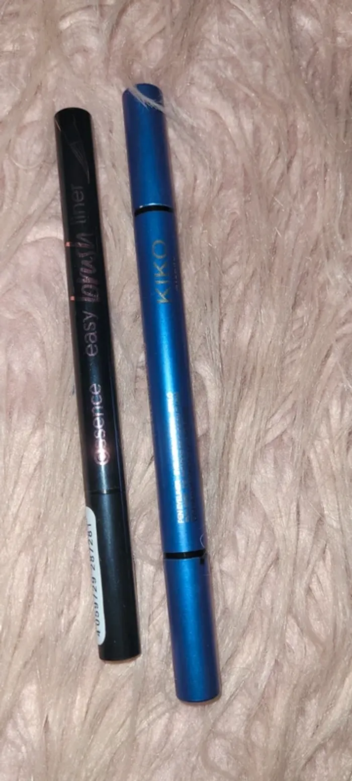 Eye-liner feutre et pinceau
