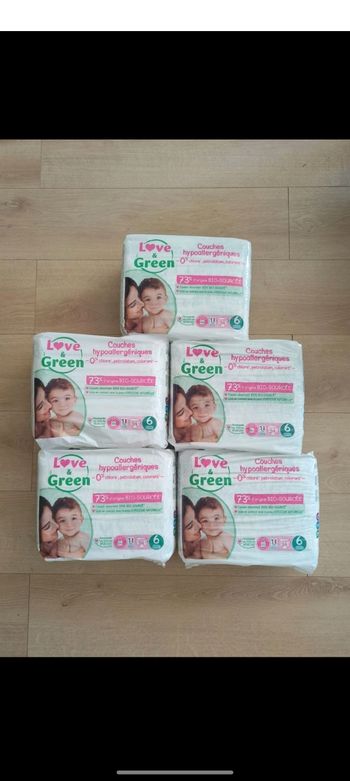 5 paquets de couches Love and green taille 6