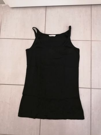 Débardeur neuf taille 3