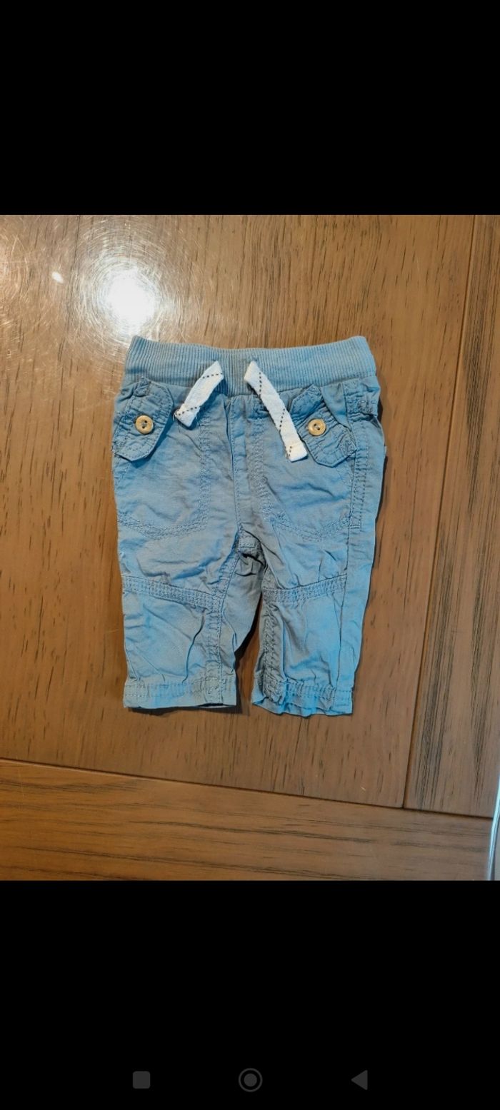 Lot pantalons et t-shirt manches longues 1 mois - photo numéro 4