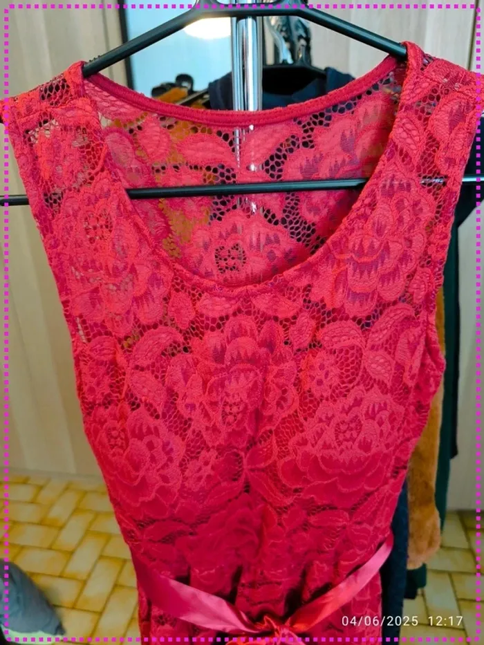Robe dentelle rouge (40) - photo numéro 3