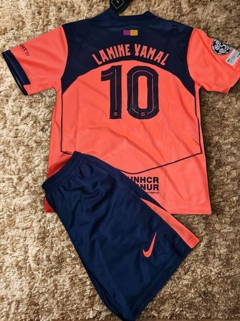 Ensemble football FC barcelone 14 ans