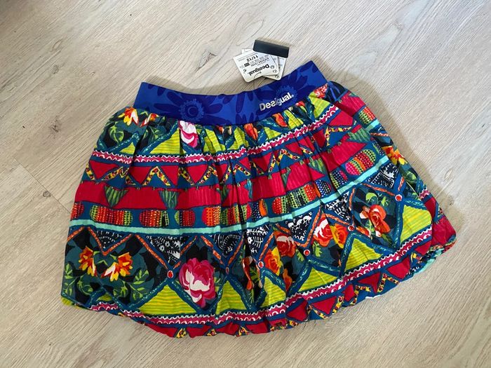 Jupe Desigual taille 11 12 ans Neuve