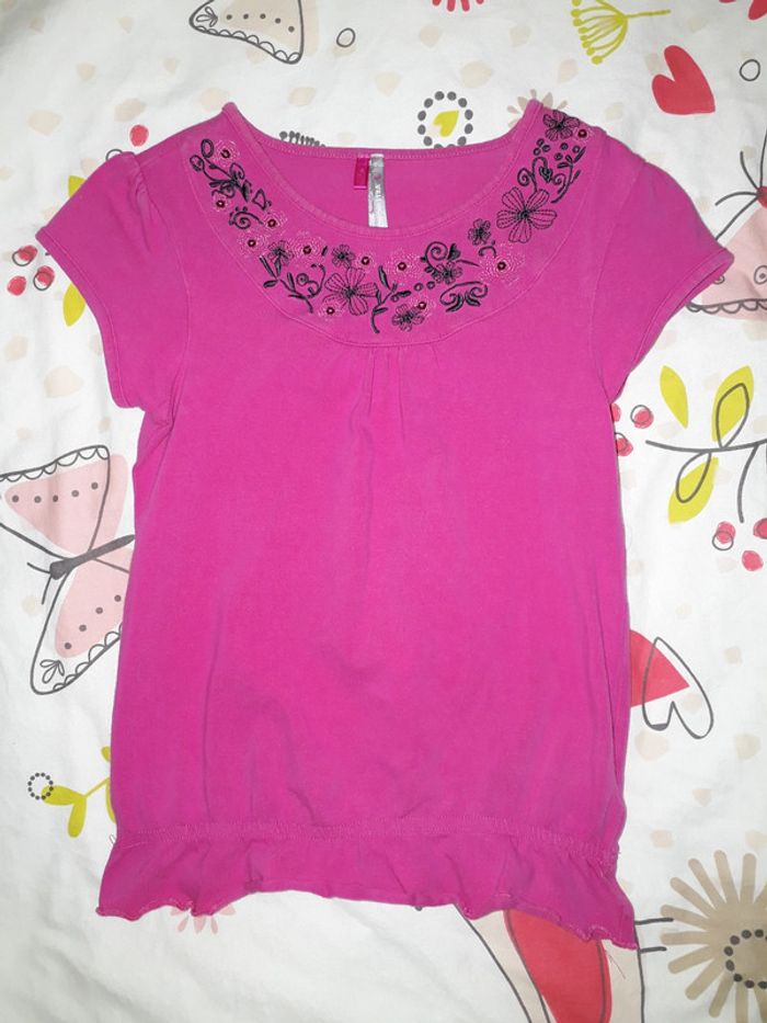 Haut manches courtes