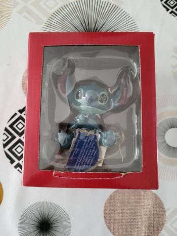 Statue / figurine stitch disney showcase tradition
