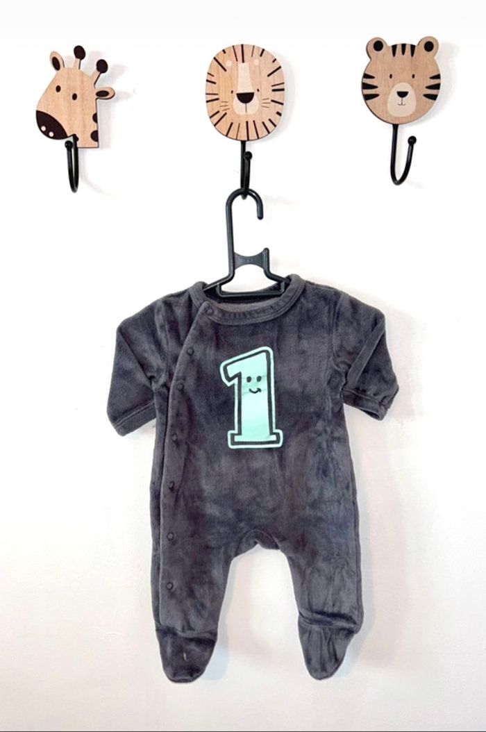 Pyjama en velours taille 0 mois