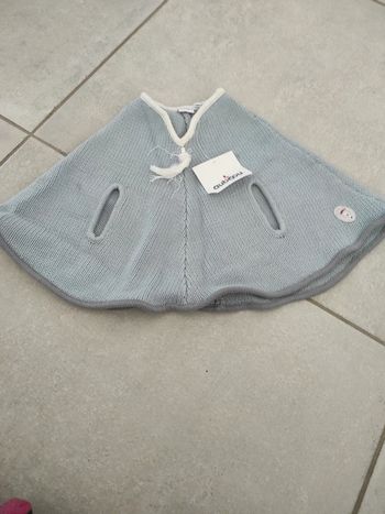 Cape 12 mois aubisou neuve