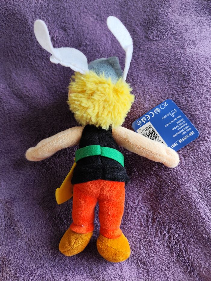peluche Astérix neuve avec étiquette - photo numéro 4