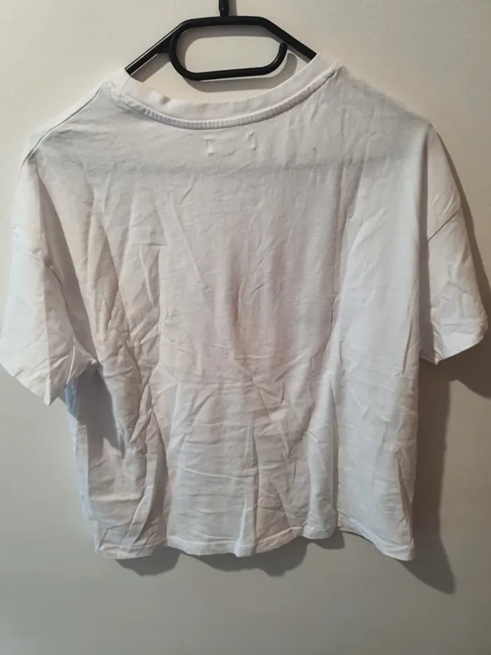 Tee-shirt cache cache taille M ( taille 40 ) en très bon état - photo numéro 2