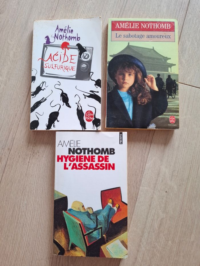 Lot de 3 livres de Amélie Nothomb en bon état