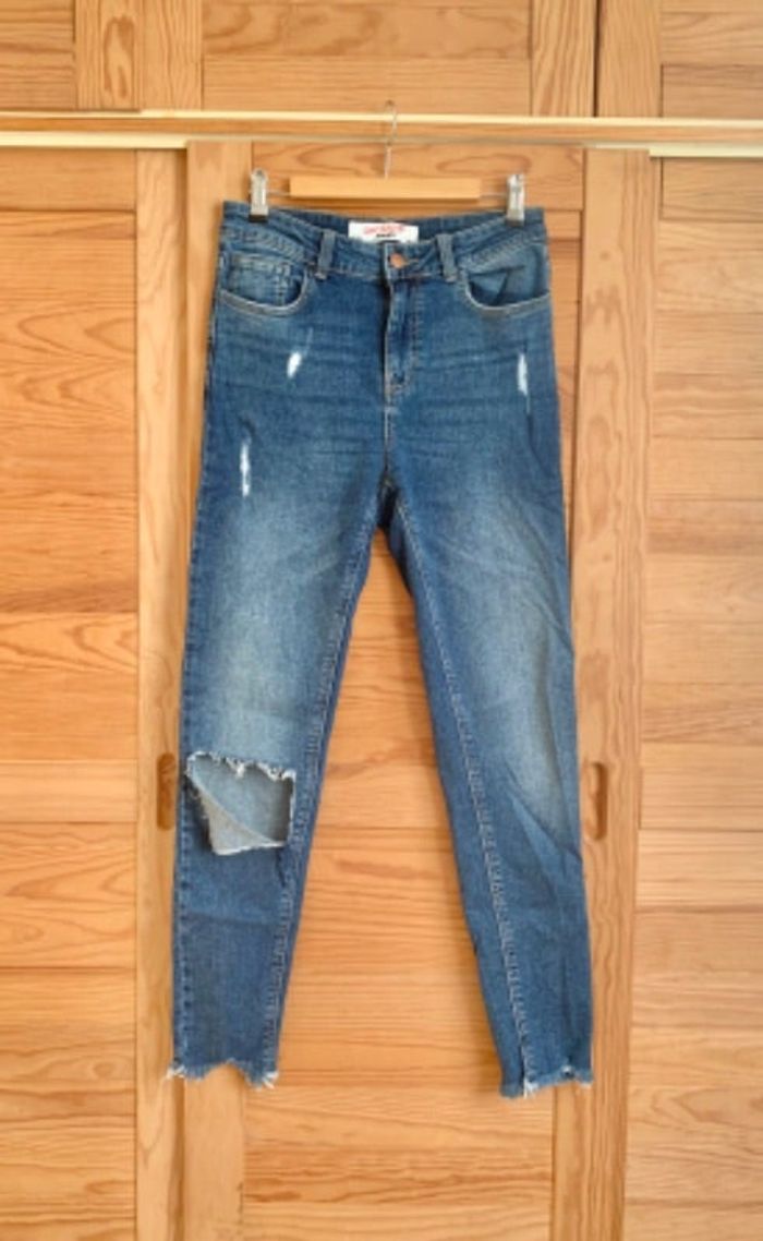 Jean troué femme taille M