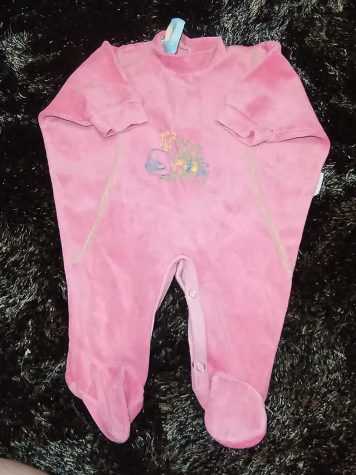 Lot vêtements bébé fille 1 mois 43 pièces - photo numéro 20