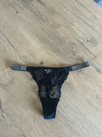 String femme strass