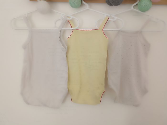 Lot de 3 bodies à bretelles - photo numéro 2