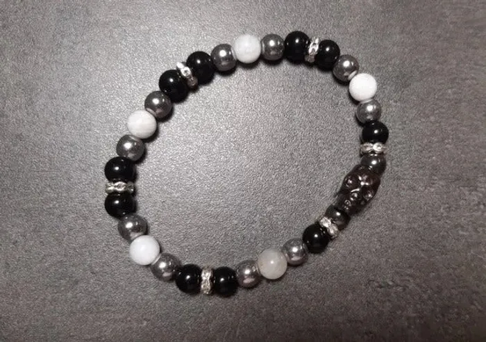 Bracelet en pierres naturelles noir/blanc/argenté neuf jamais porté Idéal Cadeau !! - photo numéro 6