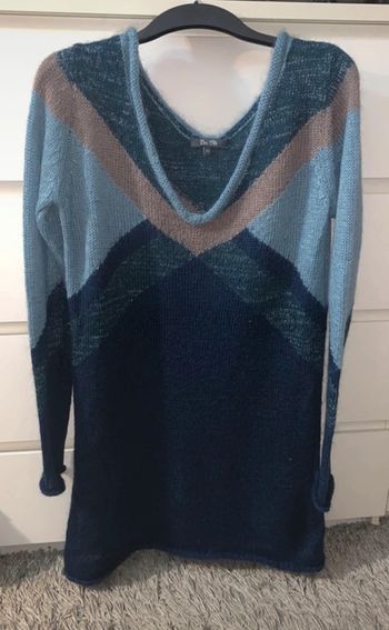 Très jolie robe ou Pull long (taille 1)