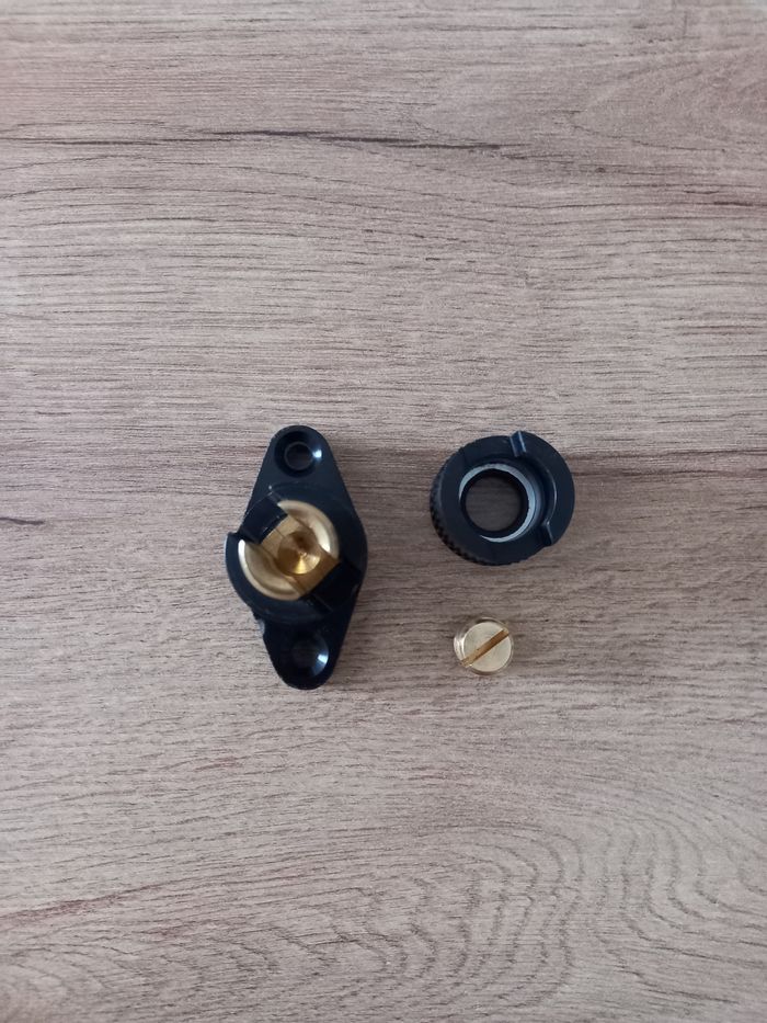 Borne anti-cisaillement ancienne en bakélite et laiton. - photo numéro 2