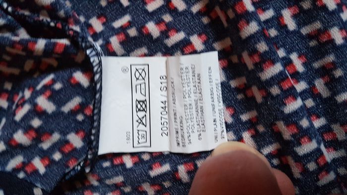 Blouse été femme 44-46 noire et rouge - photo numéro 3