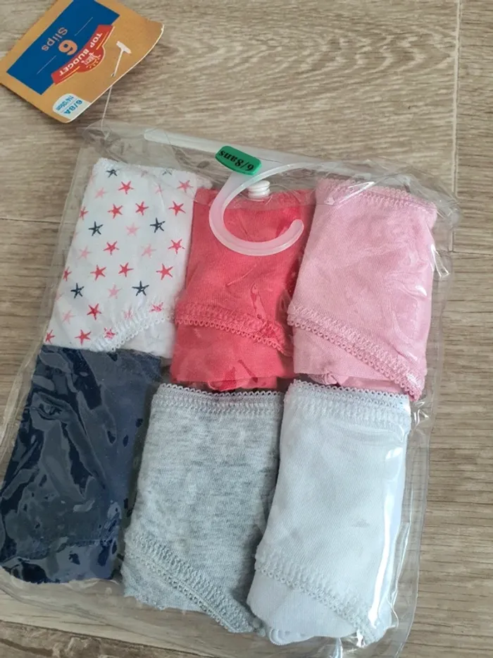 Lot de 12 culottes fille taille 6-8 ans - neuves - photo numéro 3
