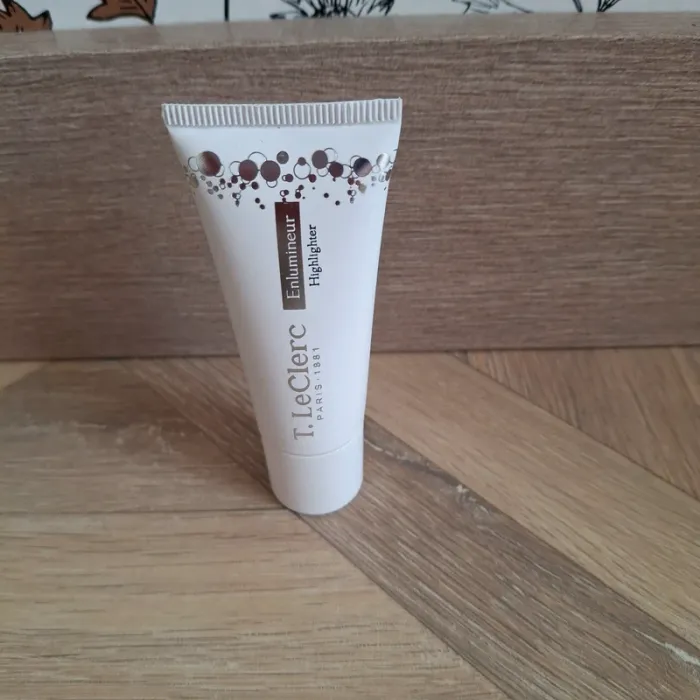 Illuminateur / Highlighter maison Théophile Leclerc