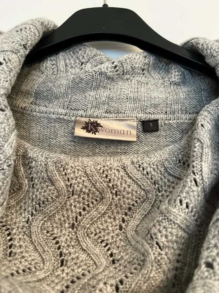 Pull gris - photo numéro 2
