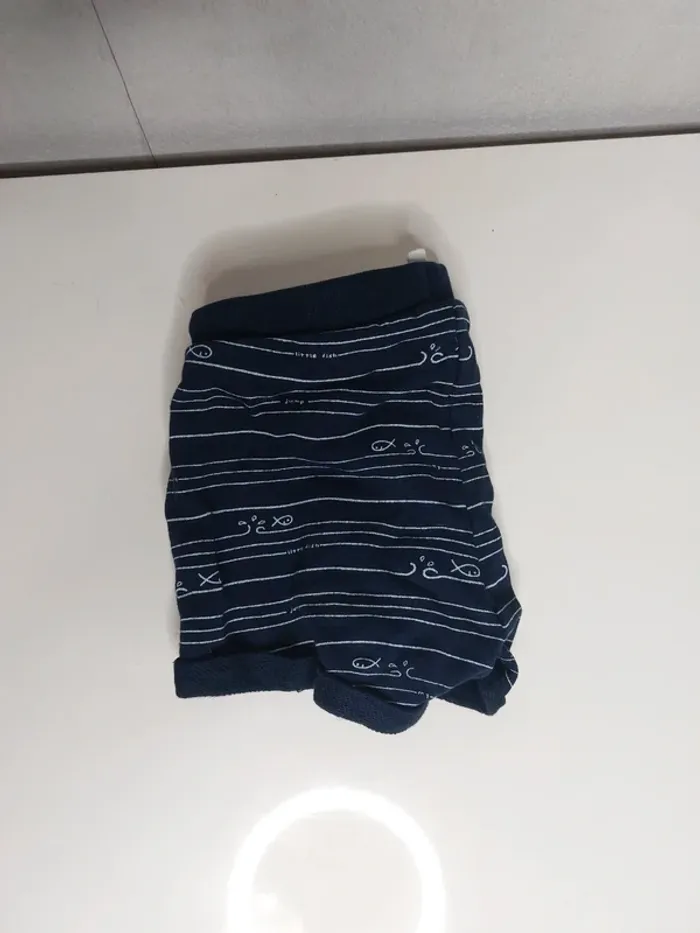Short bleu imprimé "Kiabi" - photo numéro 3