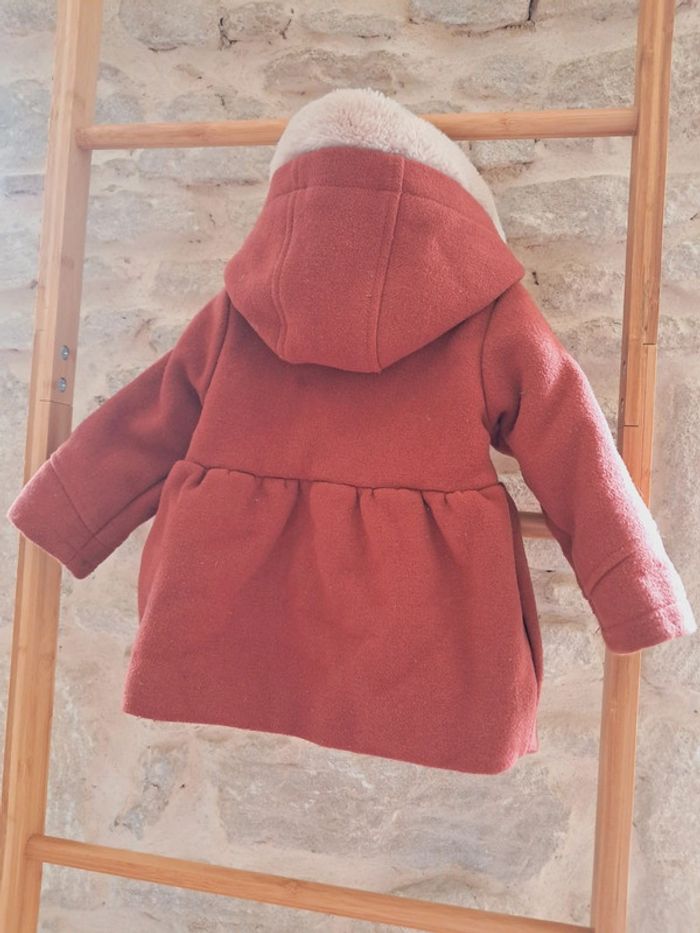 Manteau hiver 18m couleur brique très bon état - photo numéro 3