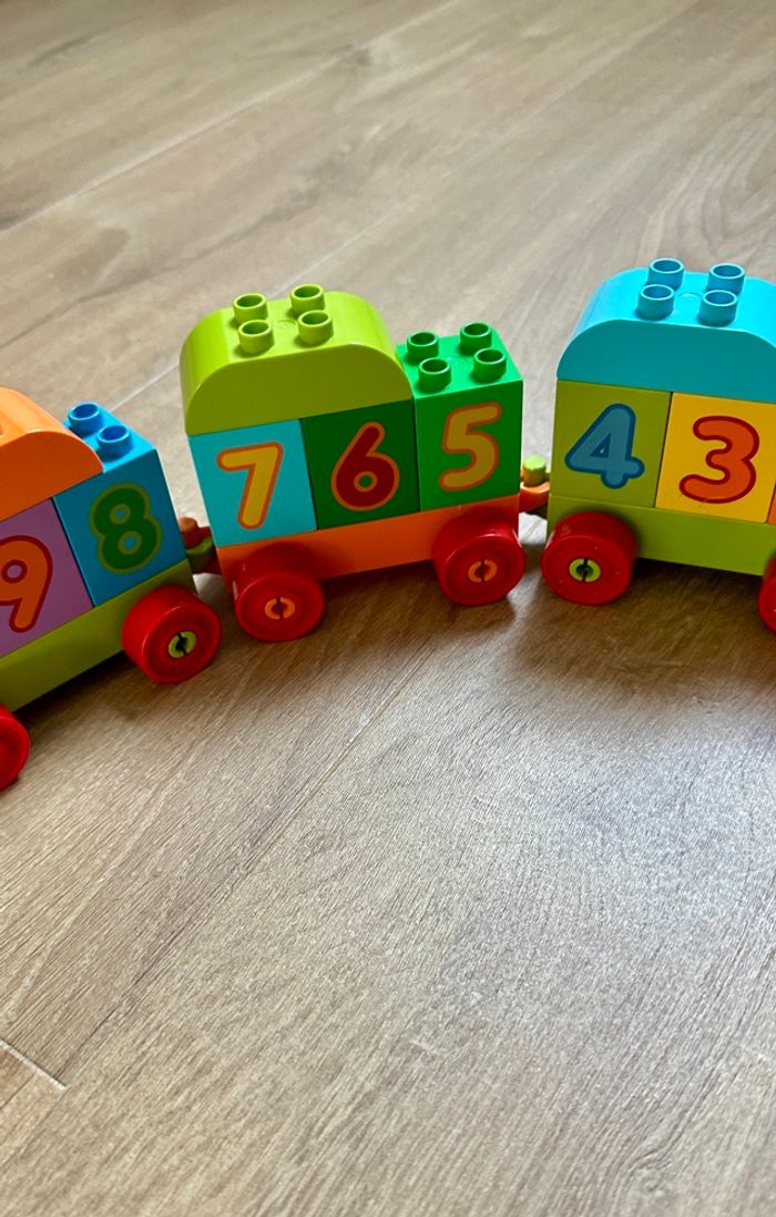 🍃 LEGO DUPLO Le train des chiffres complet - photo numéro 3