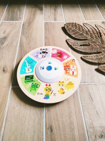 🎼Orchestre magic Touch sonore et lumineux en bois et plastique marque Hape