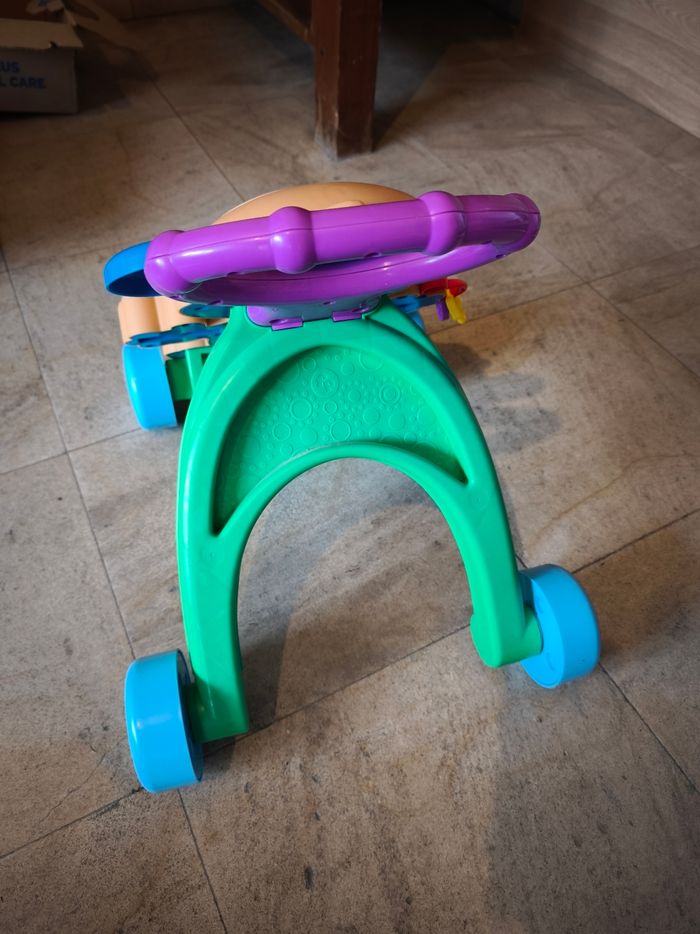 Chariot de marche Fisher Price neuf - photo numéro 2